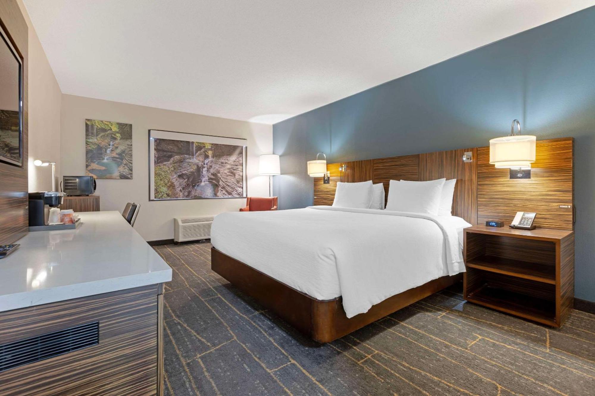 Hotel The Lux & Conference Center, Ascend Collection 3*