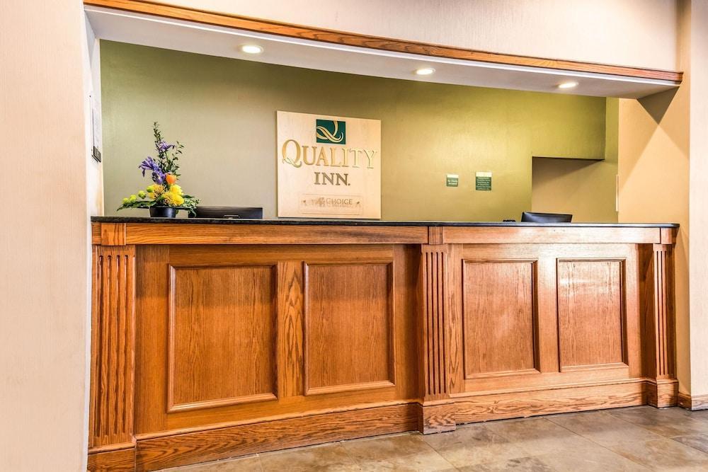 The Lux & Conference Center, Ascend Collection Hotel 3*