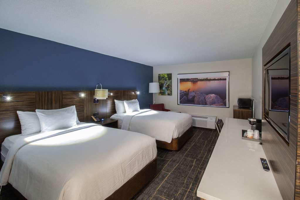 The Lux & Conference Center, Ascend Collection Hotel